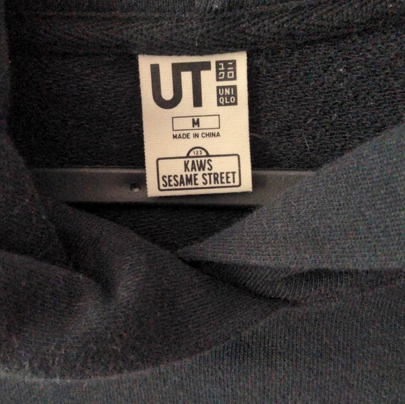 Kaws x Uniqlo x Sesame Street Hoodie - Picture 3 of 4